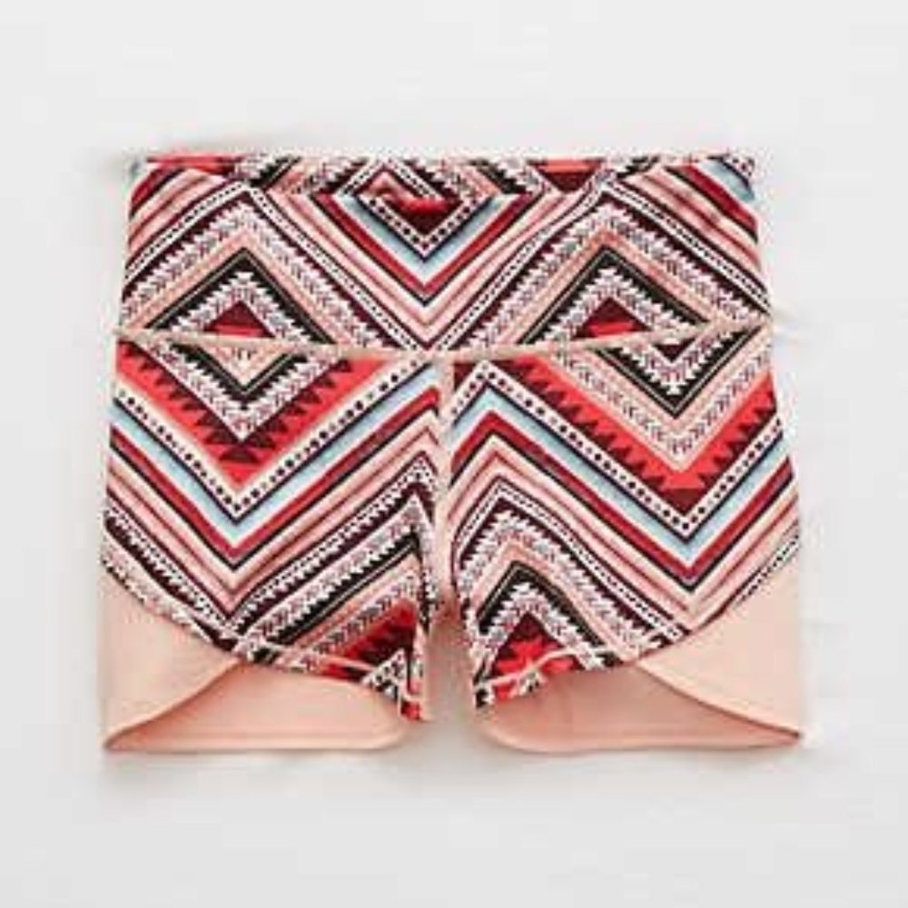 Aerie Chill Play Move Pink Shorts - Medium NWOT